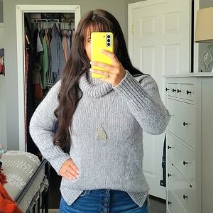 Kaisely Chunky Knit Gray Cowl Neck Sweater